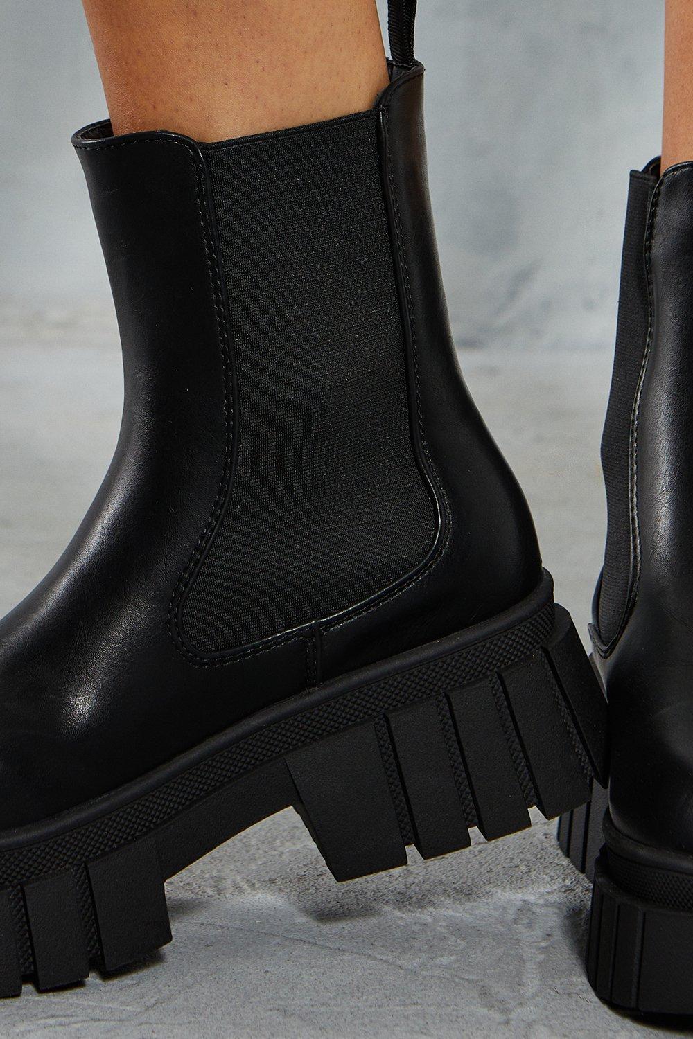 Black chunky 2024 sole ankle boots