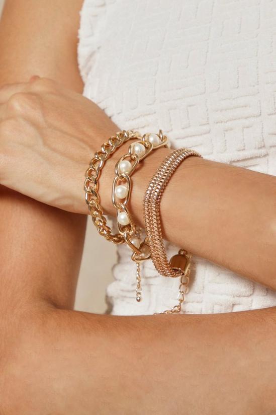 MissPap 3 Pack Pearl and Chain Bracelets 2